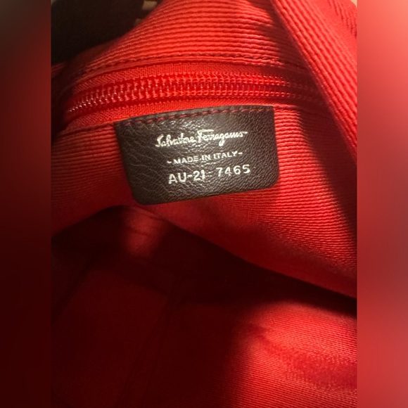 Vintage Ferragamo bag - Picture 4 of 5